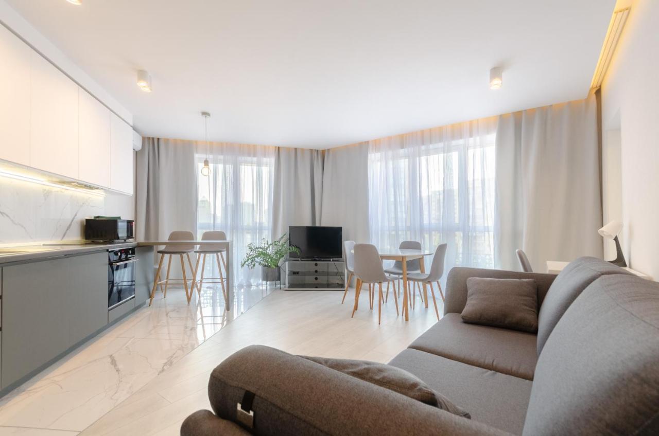 Petrovdom 109-200 In Spacious 2 Bedroom At Rc Kvartet, 16г Vasyl Lypkivskyi Street Апартаменты *