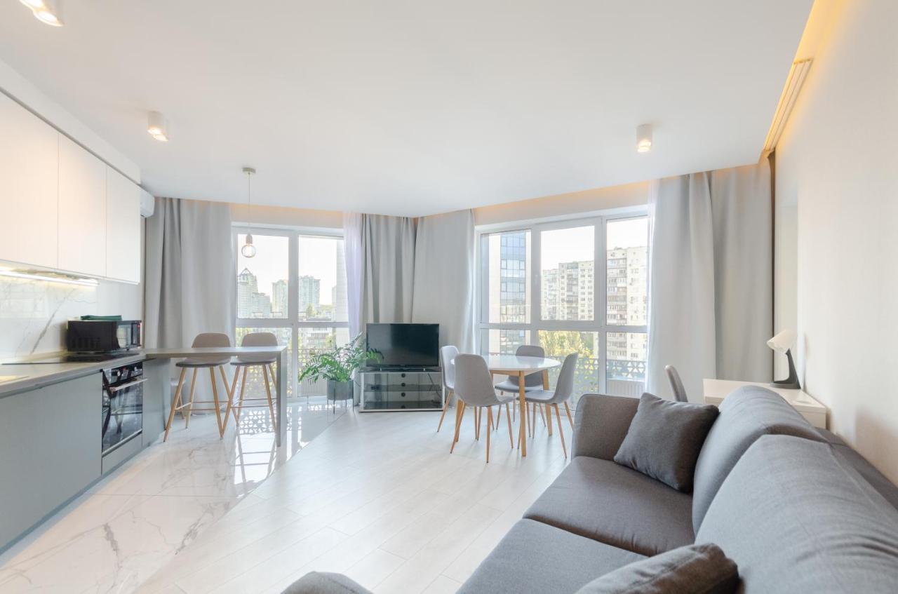 Petrovdom 109-200 In Spacious 2 Bedroom At Rc Kvartet, 16г Vasyl Lypkivskyi Street Апартаменты